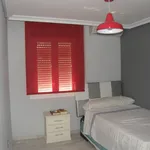 Alquilo 2 dormitorio apartamento de 65 m² en Estepona