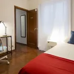 Rent 6 bedroom apartment in Madrid