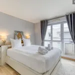 Rent 2 bedroom apartment of 93 m² in Clichy