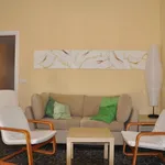 Rent 4 bedroom apartment in Valencia