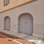 Rent 2 bedroom apartment of 105 m² in modena