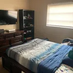 Rent 2 bedroom apartment in Fort Lauderdale