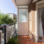 Rent a room of 120 m² in madrid