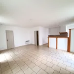 Appartement de 102 m² avec 5 chambre(s) en location à Saint-Palais