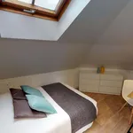 Louez une chambre de 77 m² à Paris