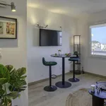 Rent 1 bedroom apartment of 19 m² in Nice