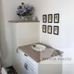 Rent 3 bedroom apartment of 55 m² in Florence