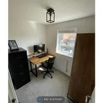 Rent 3 bedroom house in Salford