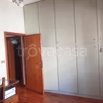 Rent 4 bedroom apartment of 130 m² in Roma