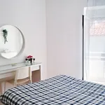 Rent 2 bedroom apartment of 120 m² in Lisbon