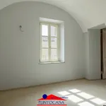 Rent 2 bedroom apartment of 65 m² in Busca