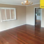 Rent 3 bedroom house in Woodridge