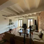 Rent 4 bedroom apartment of 90 m² in Barcelona