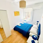 Alquilar 4 dormitorio apartamento en malaga