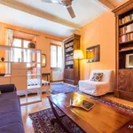 Rent 1 bedroom apartment of 49 m² in Florence