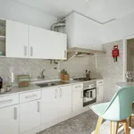 Rent 2 bedroom apartment of 85 m² in Amadora