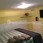 Rent 3 bedroom apartment of 50 m² in Naples