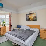 Rent 4 bedroom flat in West Midlands