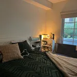 Rent 3 bedroom apartment in East Hollywood