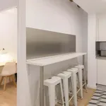 Rent a room of 75 m² in Barcelona