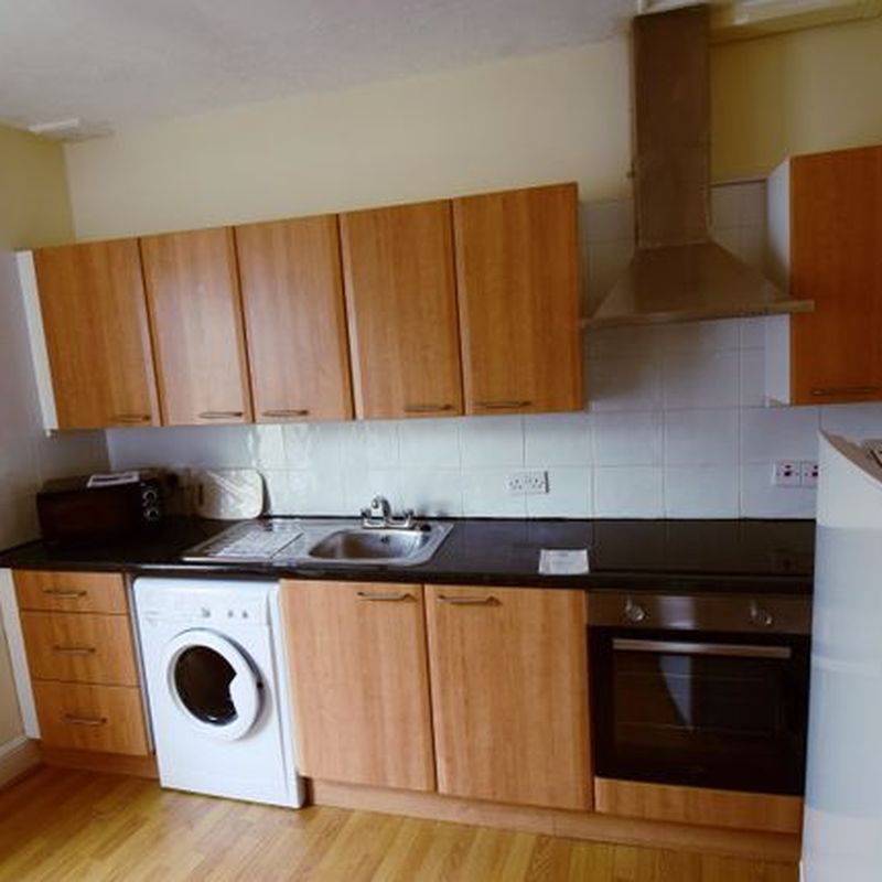 Flat to rent in Union Street, Newton Abbot, Devon TQ12 Ipplepen