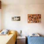 Alquilar 4 dormitorio casa en Madrid