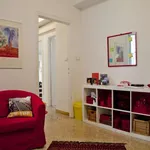 Rent a room of 90 m² in rome