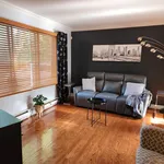 Maison de 990 m² avec 7 chambre(s) en location à Repentigny