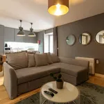 Rent 2 bedroom apartment of 65 m² in lisbon