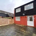 Rent 3 bedroom flat in North West England