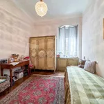 Rent 1 bedroom apartment of 180 m² in torino