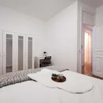 Rent a room in Madrid