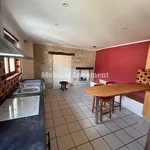 Maison de 83 m² avec 4 chambre(s) en location à DARDILLY