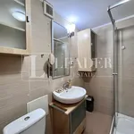 Rent 3 bedroom apartment of 75 m² in Bucuresti