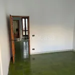 Affitto 2 camera appartamento di 80 m² in Mola di Bari