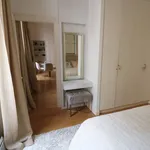 Rent 2 bedroom apartment of 55 m² in Paris