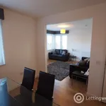 Rent 2 bedroom flat in Aberdeen