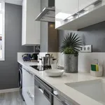 Rent 3 bedroom apartment of 79 m² in Barcelona