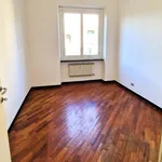 Rent 2 bedroom apartment of 106 m² in genova