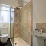 Rent 2 bedroom apartment of 861 m² in London