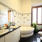 Rent 4 bedroom apartment of 115 m² in Rome