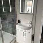 Rent 4 bedroom house in East Midlands