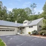 Rent 5 bedroom house of 235 m² in Connecticut