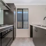 Rent 3 bedroom apartment in Eglinton