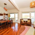 Rent 4 bedroom apartment of 133 m² in Carcavelos