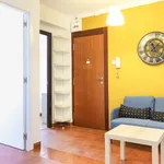 Rent a room of 80 m² in valencia