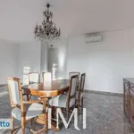 Rent 4 bedroom apartment of 150 m² in Milan