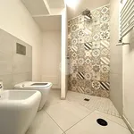 Rent 2 bedroom apartment of 60 m² in Napoli