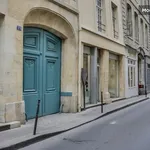 Rent 1 bedroom apartment of 60 m² in Paris