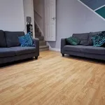 Rent 4 bedroom apartment in Yorkshire And The Humber